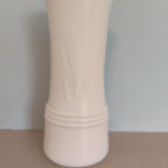 EO Brody MCM Cylinder Vase Milk Glass,  Flame Design - Picture 1 of 4